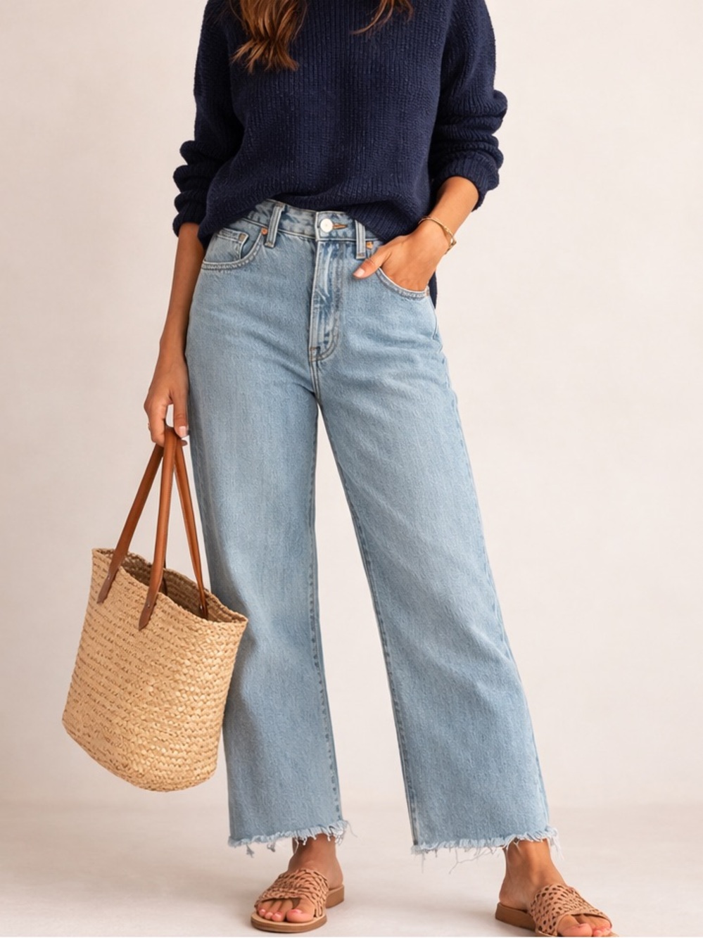 Signature by Levi’s High Rise Loose Straight Jeans Light Wash Raw Hem Size 6